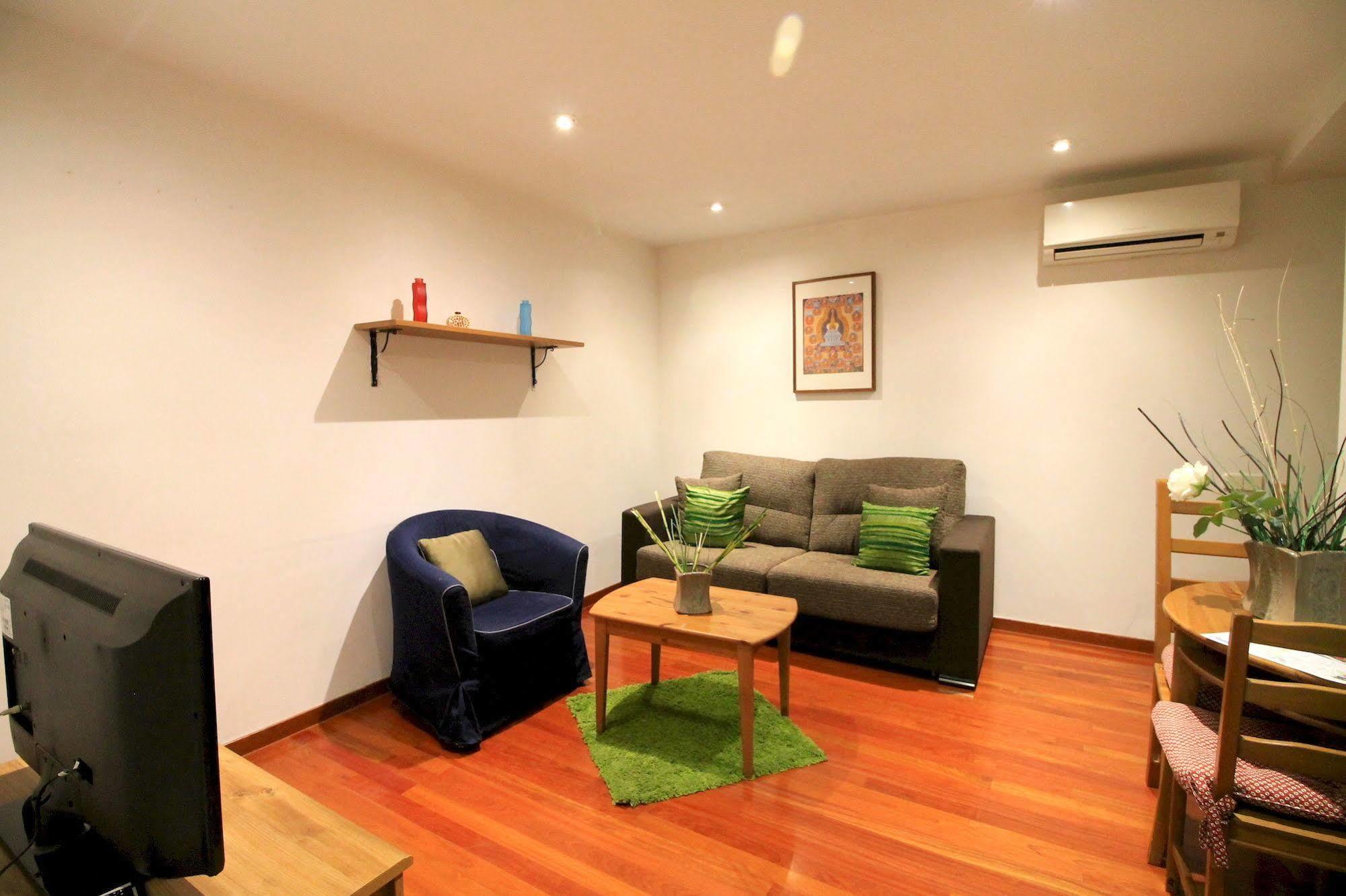 Prado Apartments Madrid Eksteriør bilde