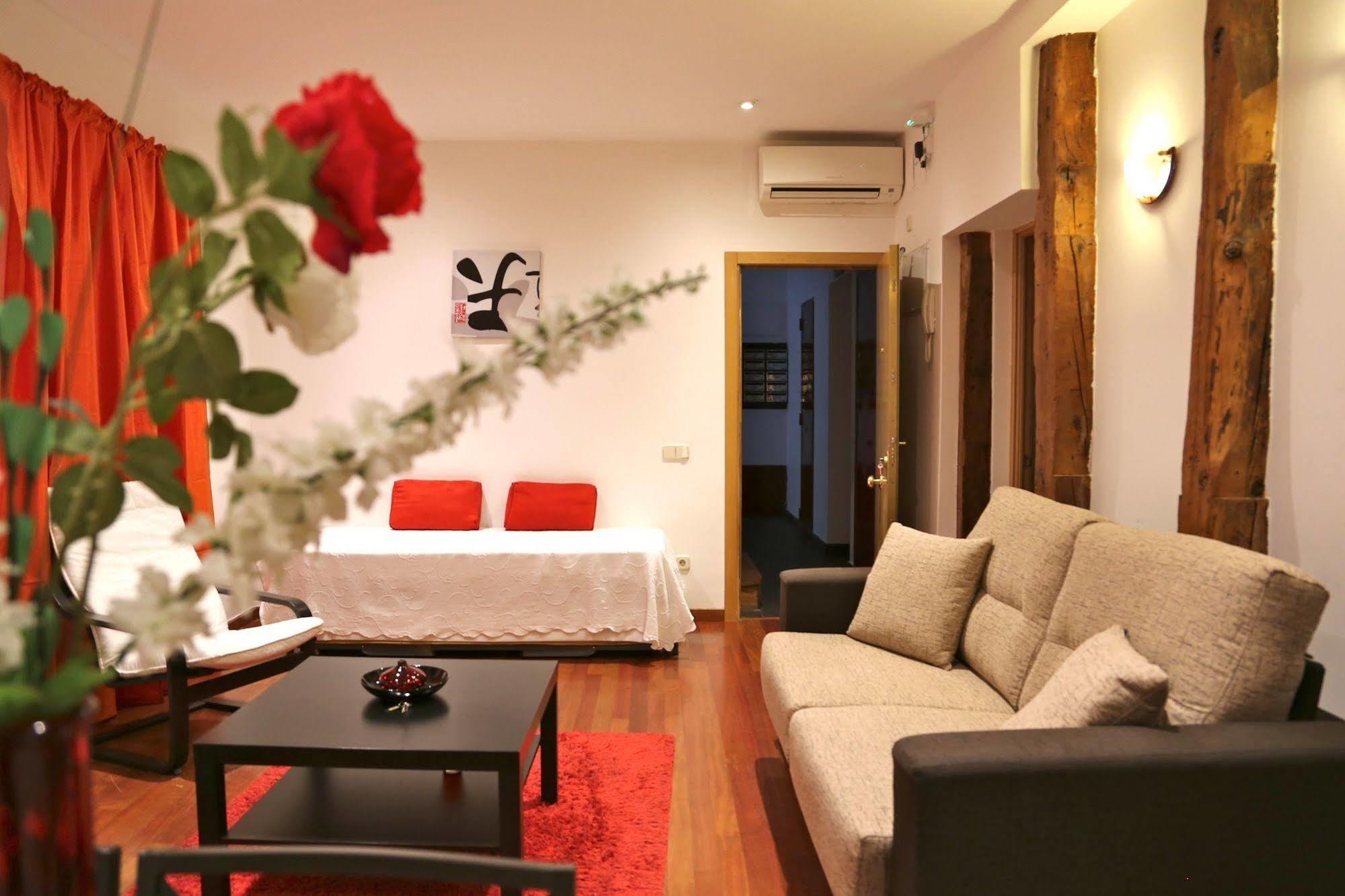 Prado Apartments Madrid Eksteriør bilde