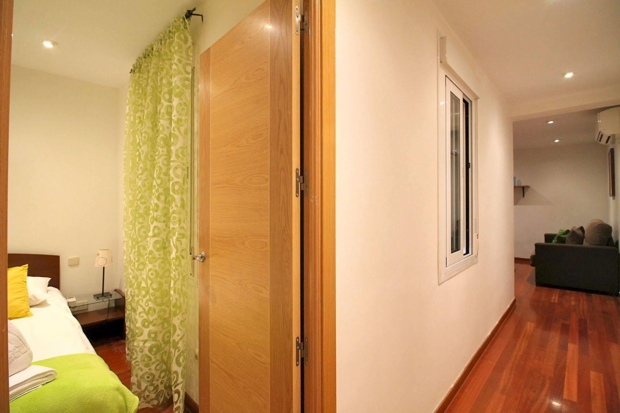 Prado Apartments Madrid Eksteriør bilde