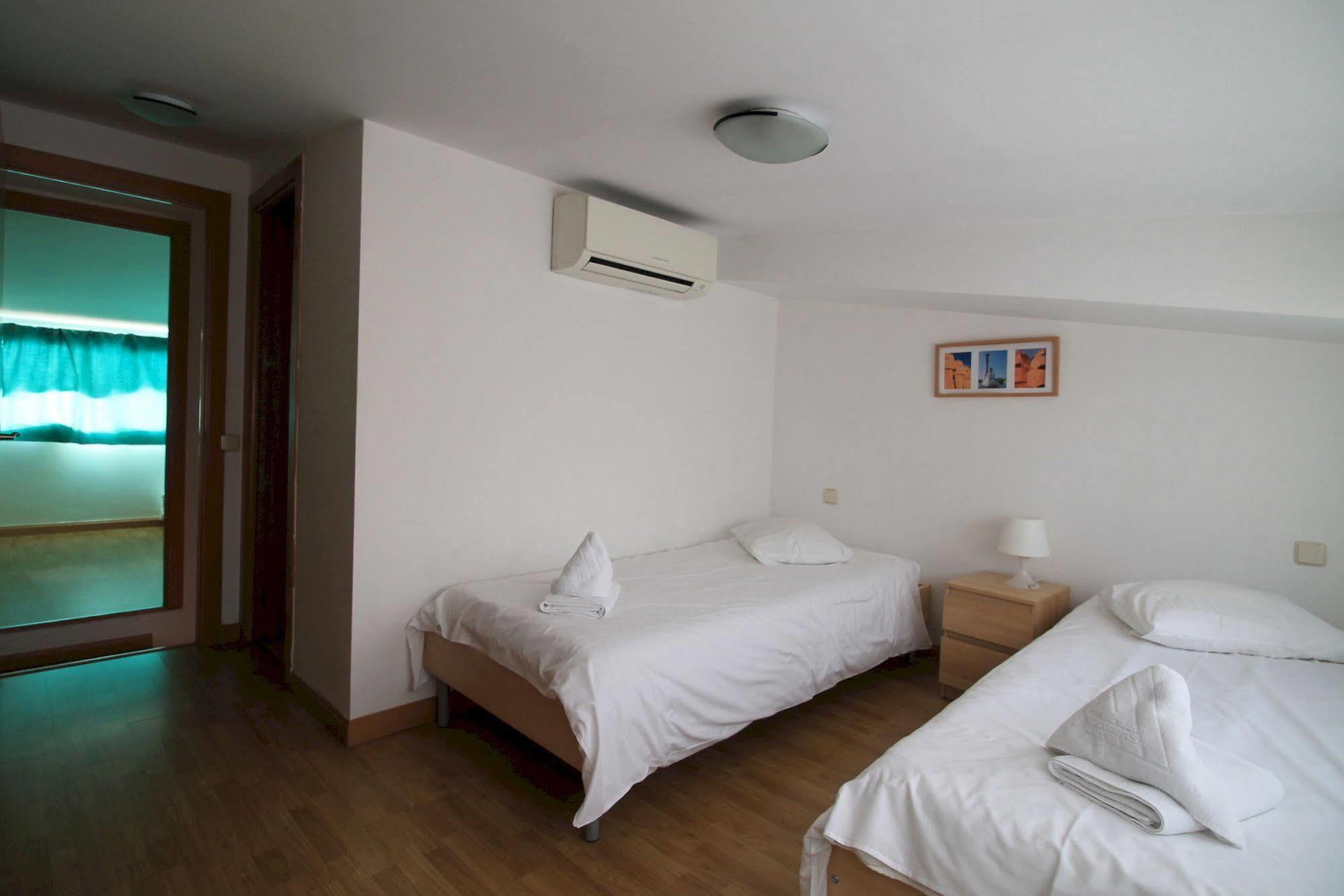 Prado Apartments Madrid Eksteriør bilde