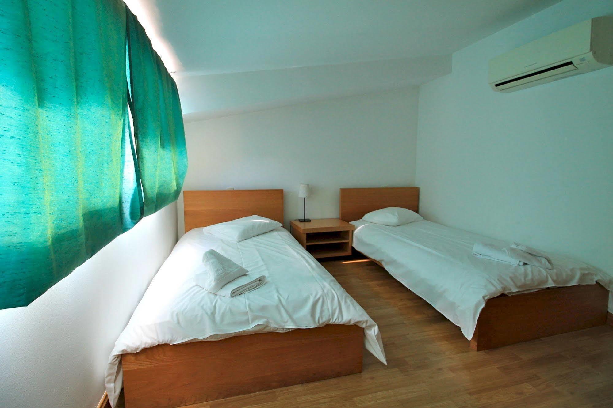Prado Apartments Madrid Eksteriør bilde