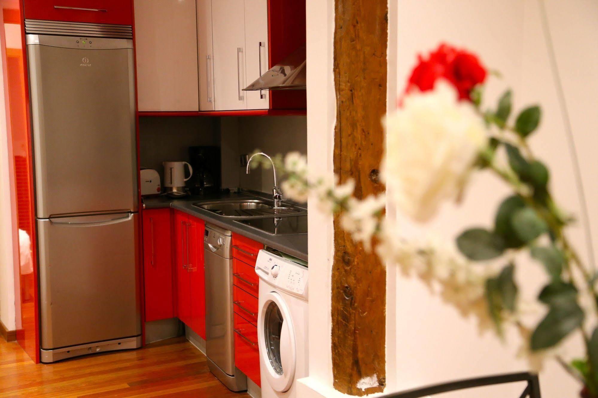 Prado Apartments Madrid Eksteriør bilde