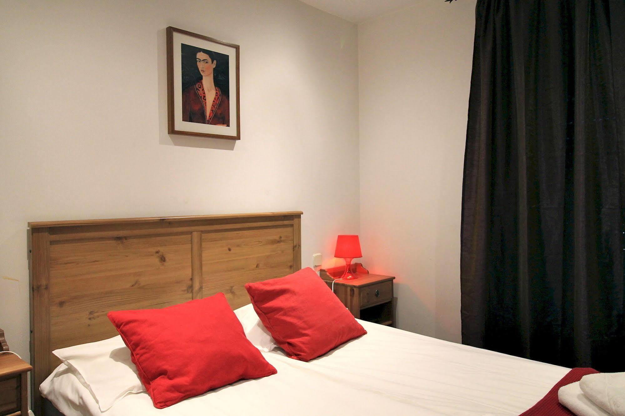 Prado Apartments Madrid Eksteriør bilde