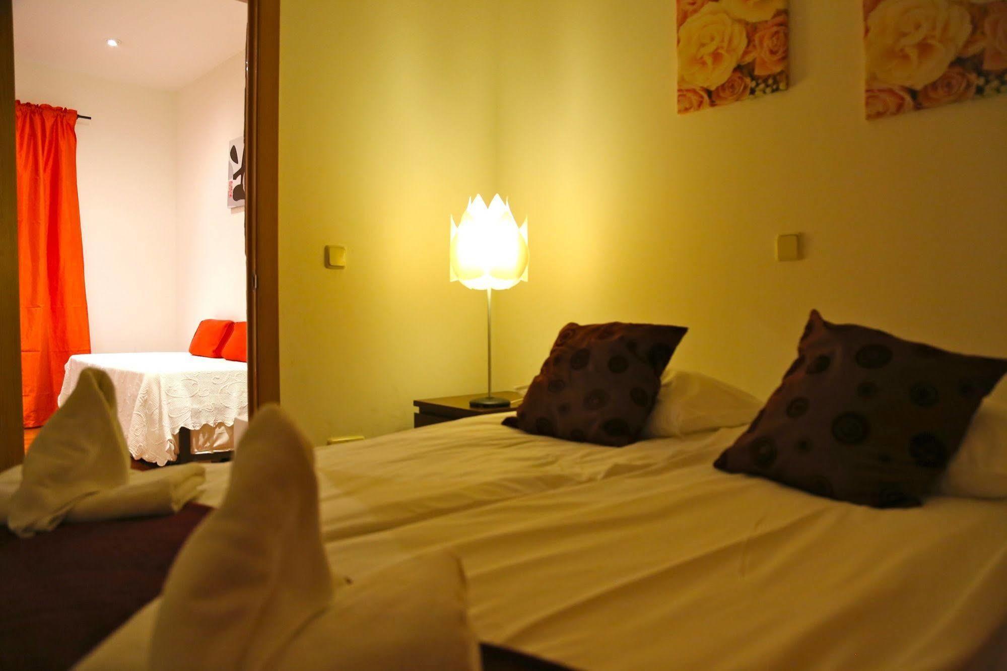 Prado Apartments Madrid Eksteriør bilde
