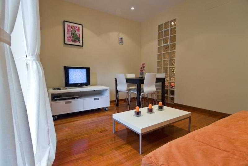 Prado Apartments Madrid Eksteriør bilde